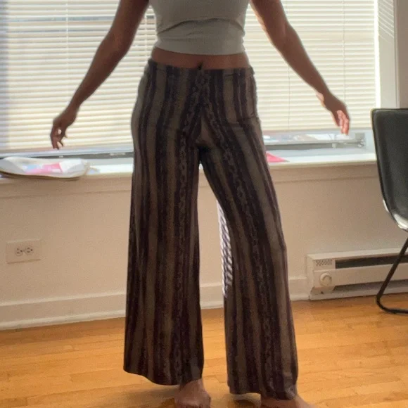 Thaikila Tempo pants reptile print, S - Picture 9 of 16